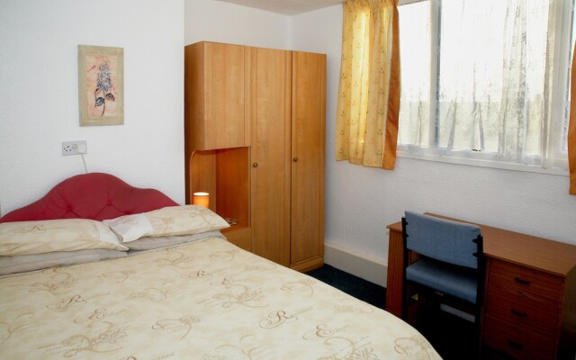 OYO Tudor Lodge - Redcar Beach