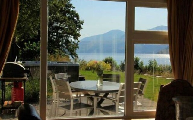 Lochside Cottage