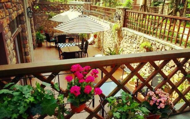 Wulong Fairy Mountain Xuansu Resort Camp