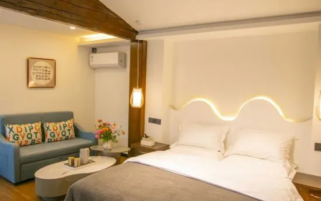 Wuhuashizhilv Hostel