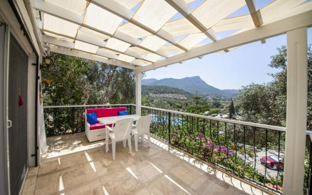 Lovely Flat With Pool and Nature View in Bodrum