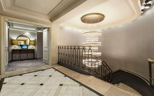 Hilton Checkers Los Angeles