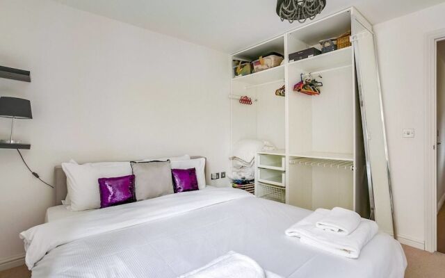 Gorgeous new 1bed Flat w/ Balcony