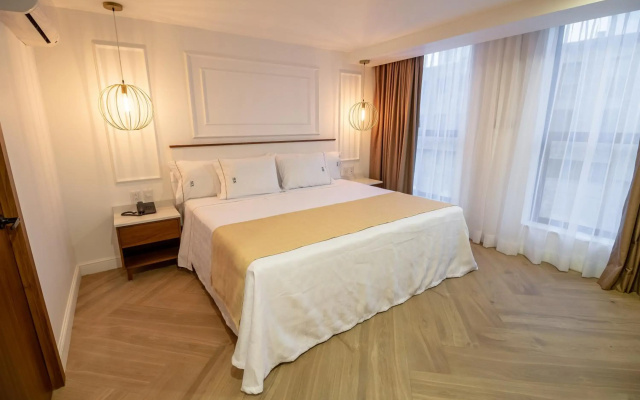 Six Hotel Guadalajara Degollado