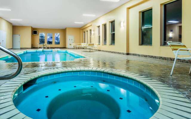 La Quinta Inn & Suites by Wyndham Kerrville