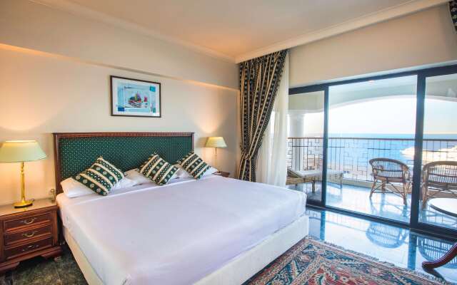 SUNRISE Holidays Resort (Adults Only)