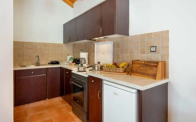 Paxoi Sunny Serenity - Kirki s Studio With Jacuzzi