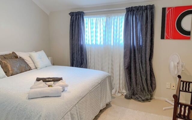 Howick Luxury Large Home