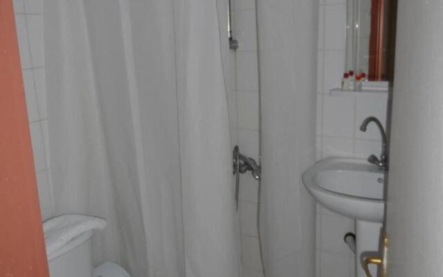 Kiraz Hotel