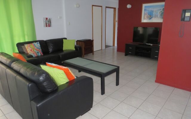 The Shores Holiday Apartments