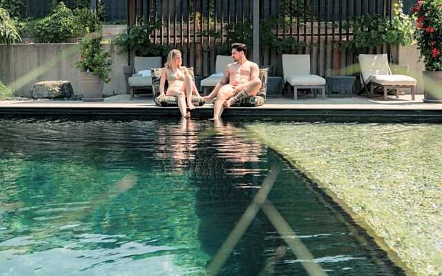 zumOXN Hotel & Restaurant