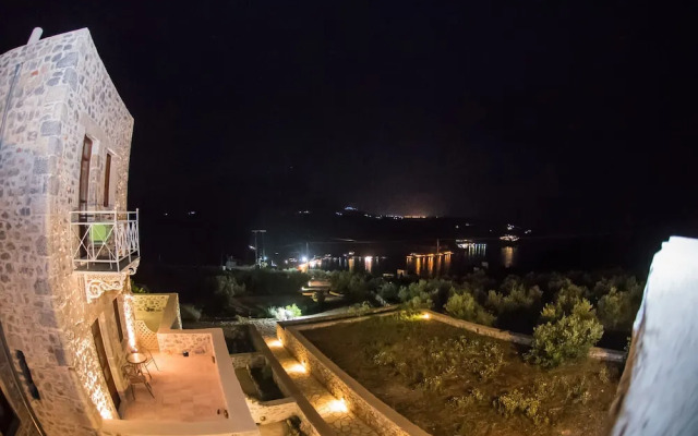 Xemoni Hotel