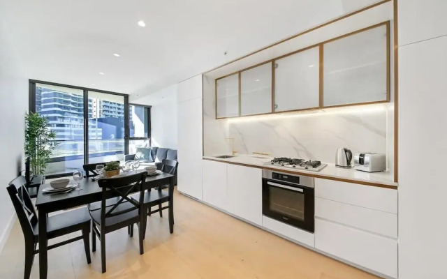 A Lovely 2BR Apt in the Heart of Chapel Street