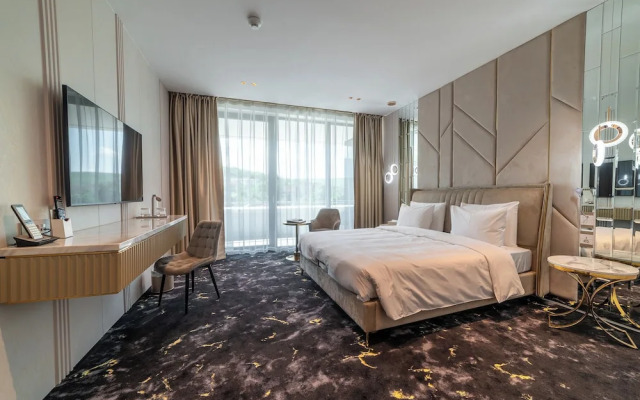 Elania Resort & Spa