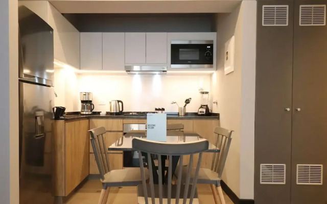 w Fabulous 2BR w Impressive Deco in San Isidro
