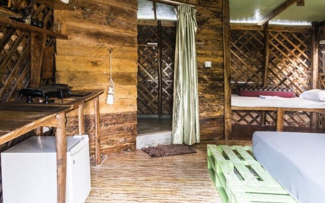 Cubby House Resort & Glamping