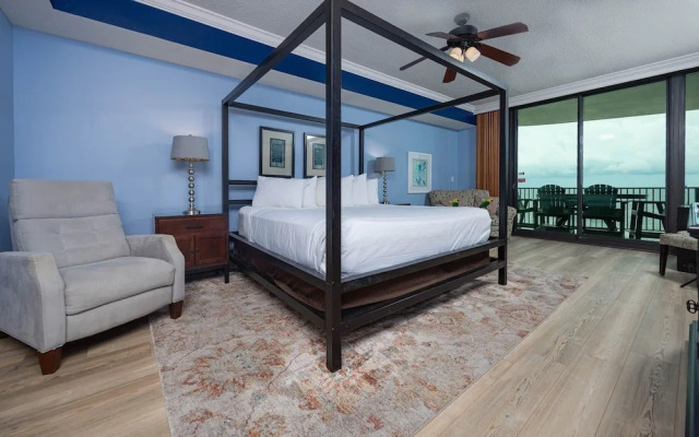 Phoenix Ix 705 3 Bedroom Condo