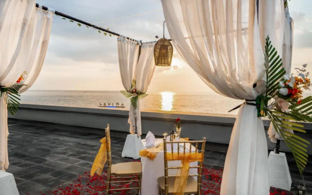 Lovina Beach Club & Resort