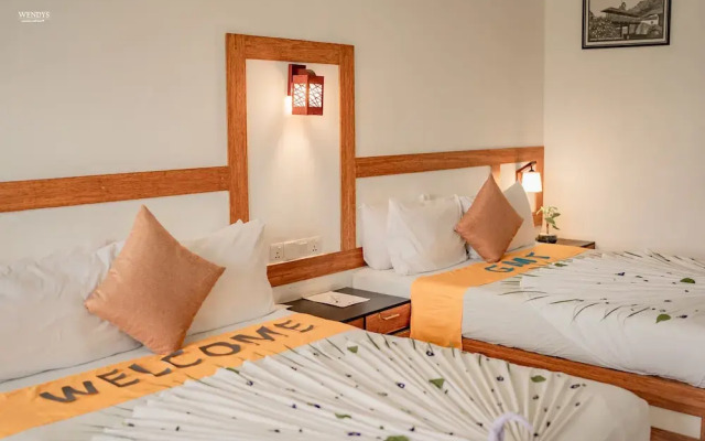G.M.T. Sorabora Village Hotel