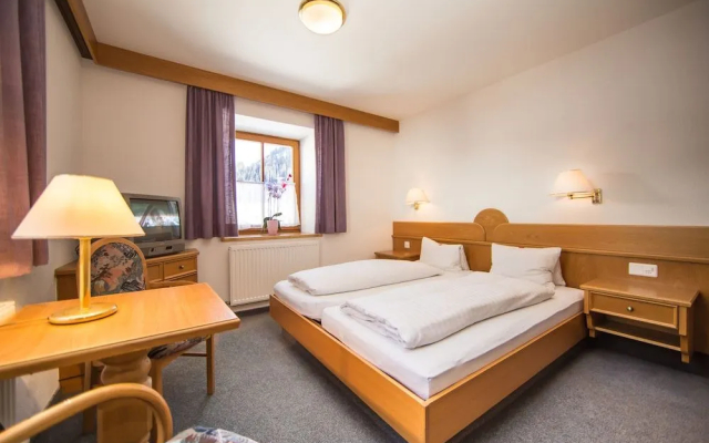 Hotel Cresta