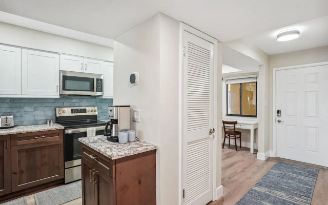 Land's End 4-404 Bay Front - Premier