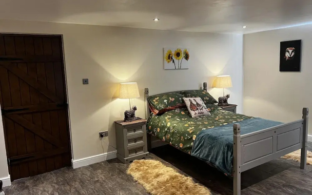 Luxury Country Lodge in Bretherton - Sleeps 4