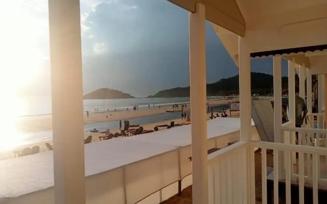 Cocos Beach Resort