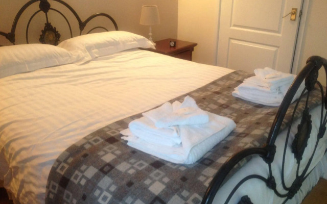 Four Seasons Bed and Breakfast