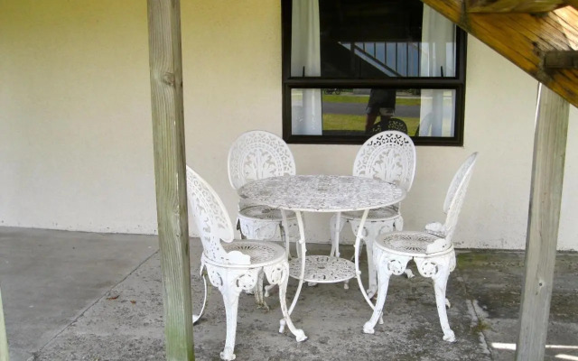 Cooks Beach Gem - Cooks Beach Holiday Unit