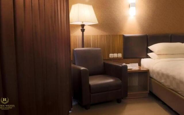 Raden Wijaya Hotel & Convention