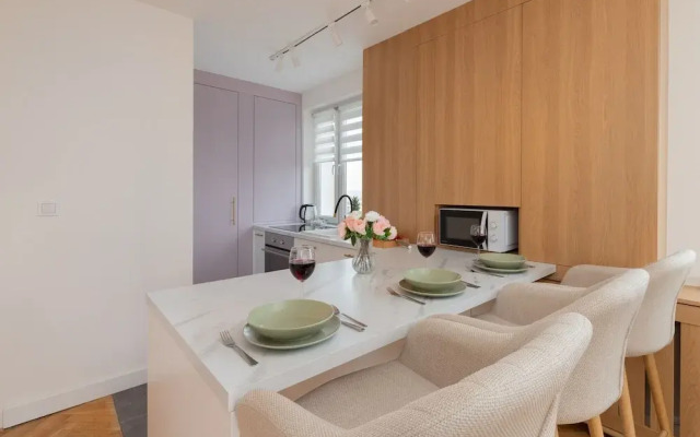 Pastel Apartment in Gdynia by Renters