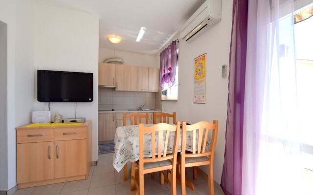 Apartment Jela