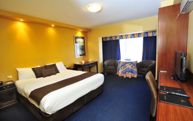 The Clifton & Grittleton Lodge