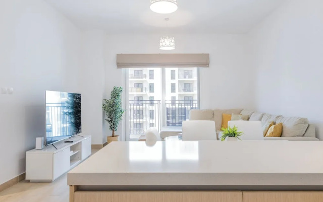 Bloomfields Luxurious 2Br Water Edge
