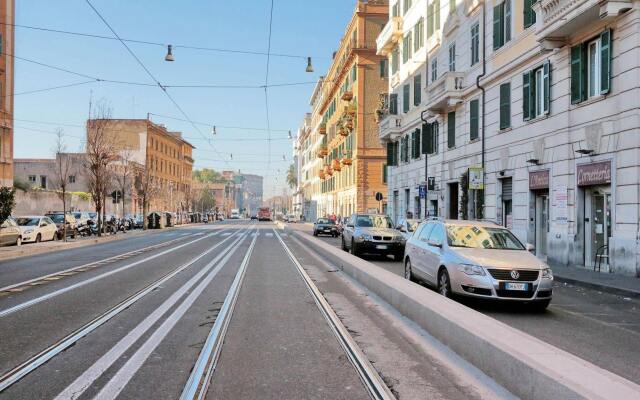 Beesprint Navona Apartment