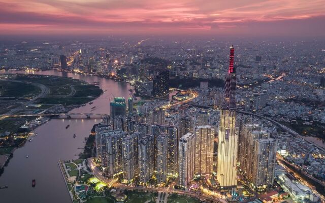 Vinpearl Landmark 81, Autograph Collection