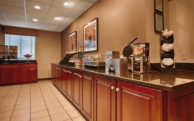 Best Western Plus Oak Mountain Inn