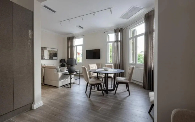 Plaka s Privileged Accommodation