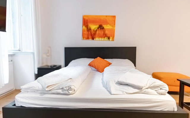 Chic Apartment - Very Central and Well Connected