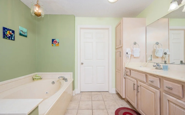 Phoenix Ix 1104 3 Bedroom Condo