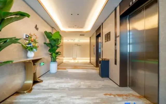 Hua Yue Li Zhi Hotel