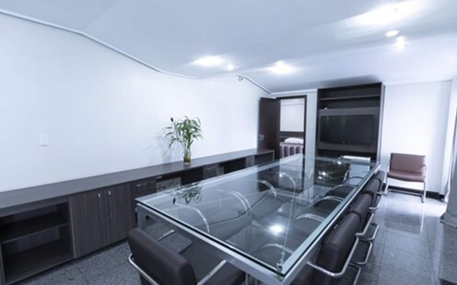 Da Vinci Hotel & Conventions