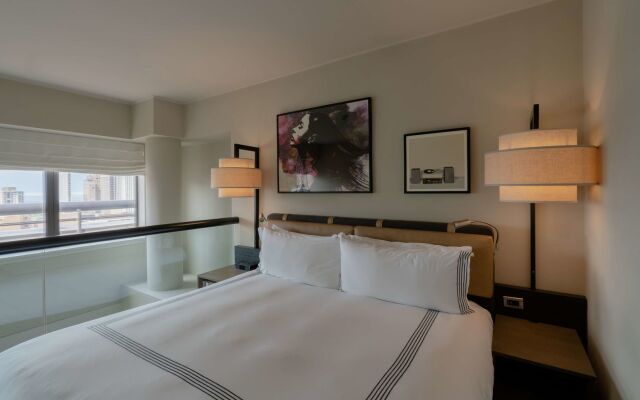 Thompson Chicago, by Hyatt