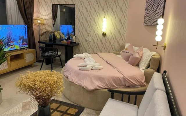 Romance Hotel