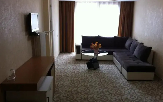 Uysal Termal Otel