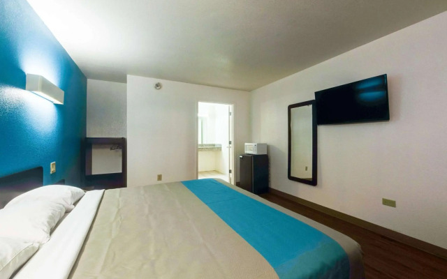 Motel 6 Kingston TN
