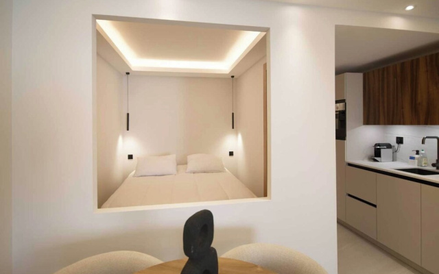 A/C apt in the Heart of Cannes--croisette/beaches