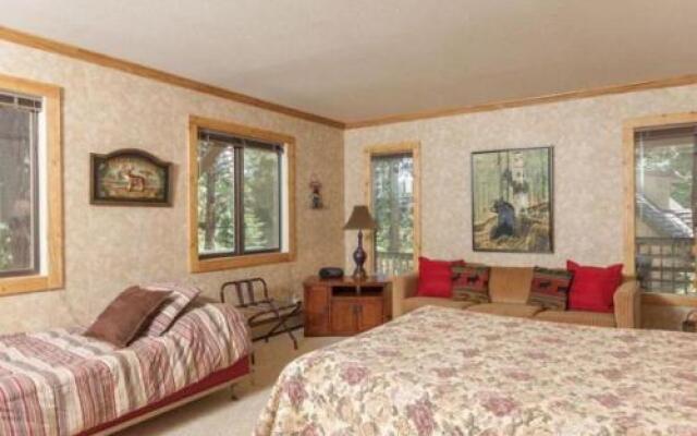 Forest Retreat Rental Cabin