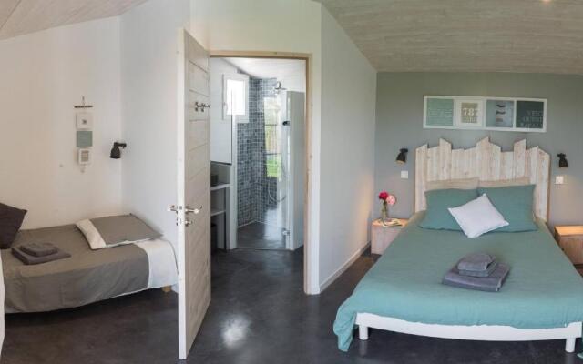 Maison d'Hotes les Petites Terres