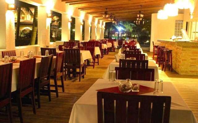 Las Sirenas by Mayan Princess